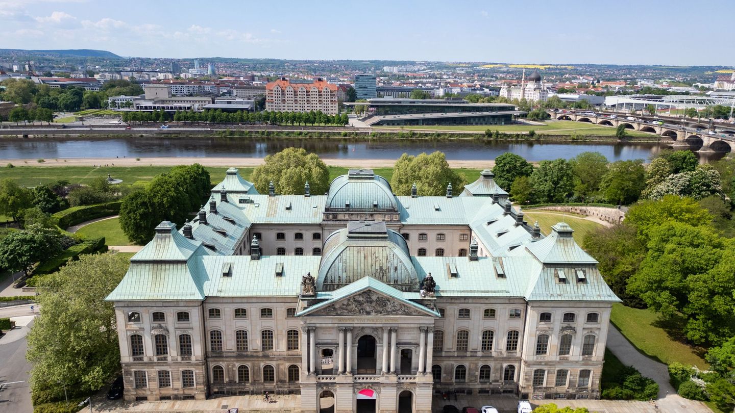 Im Japanischen Palais in Dresden widmet sich eine Ausstellung dem 150 Jahre alten Museum für Völkerkunde. (Archivbild) Foto: Rob Im Japanischen Palais in Dresden widmet sich eine Ausstellung dem 150 Jahre alten Museum für Völkerkunde. (Archivbild) Foto: Rob