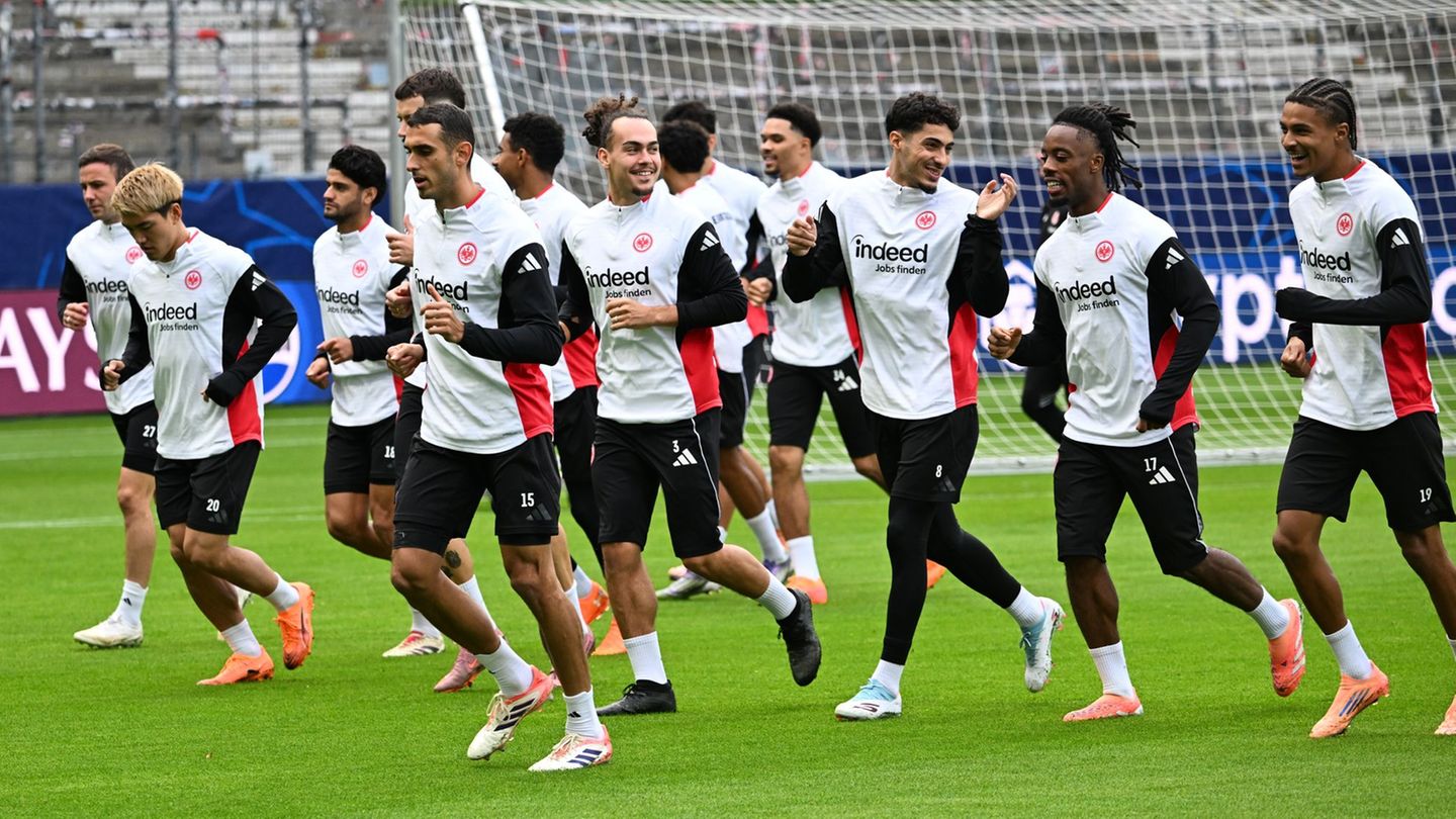 Für Eintracht Frankfurt geht es in der Champions League gegen den FC Liverpool. Foto: Arne Dedert/dpa