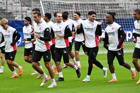 Für Eintracht Frankfurt geht es in der Champions League gegen den FC Liverpool. Foto: Arne Dedert/dpa
