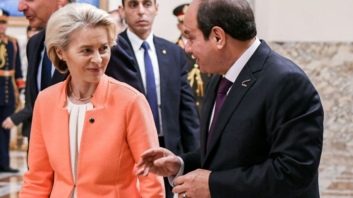 Von der Leyen und Al-Sisi 2024 in Kairo