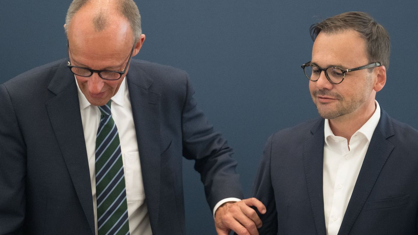Brandenburgs CDU-Fraktions- und Landeschef Jan Redmann sieht Kanzler Friedrich Merz mit seiner umstrittenen Äußerung zum Stadtbi