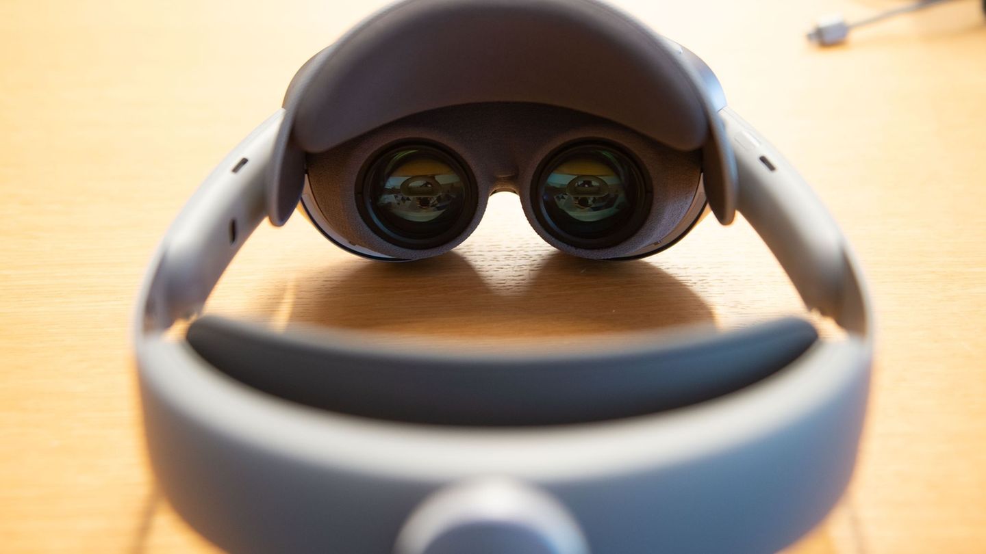 Die neue Samsung-Brille - hier zu sehen ihr Prototyp aus dem Frühjahr - gibt es deutlich günstiger als Apples Vision Pro. Foto: