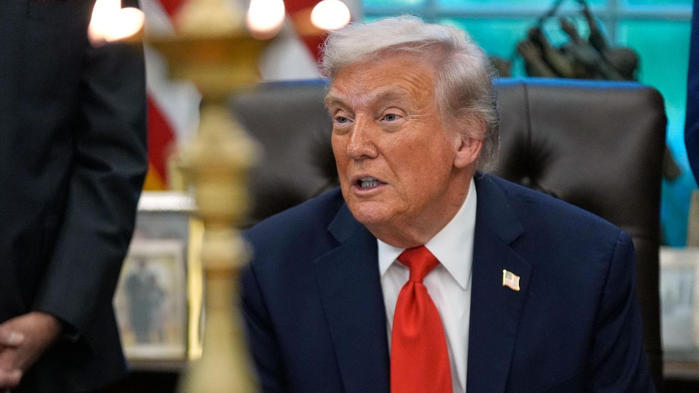 Donald Trump is demanding 0 million from his own Justice Department
