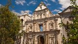 Eindrucksvolle Architektur, Märkte und Festivals gibt es auch in Quetzaltenango in Guatemala. Das Gute: keine Touristenmassen. Geprägt wird das Stadtbild von der spanischen Kultur und dem Erbe der Maya. Ein besonderer Hingucker: die bunten Kirchen