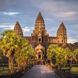 Siem Reap in Kambodscha ist berühmt für die weltberühmte Tempelanlage Angkor Wat. Quadfahrten und Ziplining bieten sich für Abenteuerlustige an. Nachteulen können in den Abendstunden das pulsierende Publeben auskundschaften
