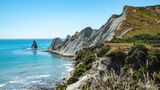 Wer es nachhaltig und menschenfreundlich mag, reist am besten auf Neuseelands Nordinsel. Sie gilt als Vorbild für regenerativen Tourismus, der auf Konzepten der Māori-Kultur basiert: mit Haka-Unterricht (einem traditionellen Tanz der Māori), Führungen zu Felsgravuren und Kiwi-Beobachtungen