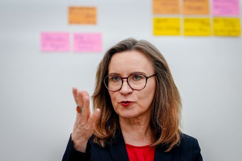 Seit Anfang 2020 leitete Sigrid Nikutta DB Cargo - die Gütertochter der Deutschen Bahn fuhr in all den Jahren aber weiter Verlus
