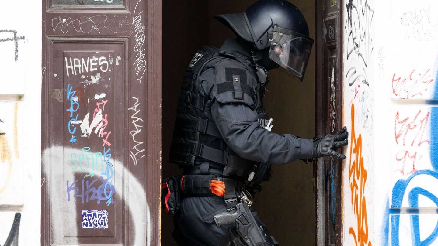 Die sächsische Polizei hat zwei neue Sonderkommissionen eingerichtet - zum islamistischen Extremismus sowie zum Thema Spionage/S