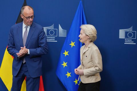 Will Kommissionspräsidentin Ursula von der Leyen konkrete Arbeitsaufträge erteilen: Bundeskanzler Friedrich Merz. (Archivbild) F