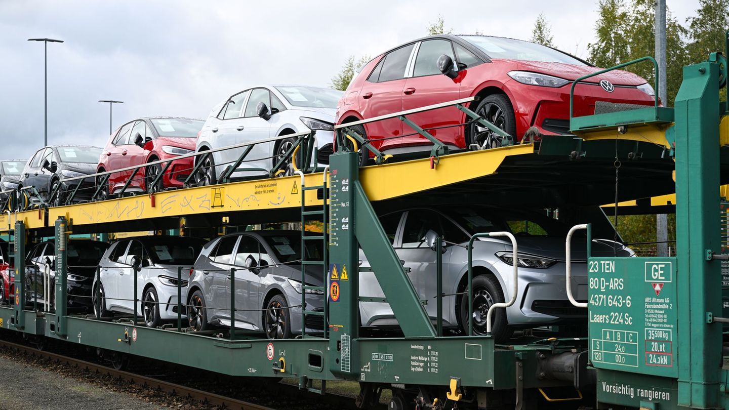 Deutschland ist laut VDA der zweitgrößte Produktionsstandort von E-Autos weltweit - mit Abstand hinter China. Sachsen zähle für