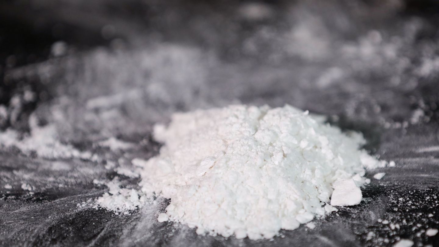 Drogen mit einem Schwarzmarktwert von 1,5 Millionen Euro hat die Polizei im Raum Freiburg gefunden. (Symbolbild) Foto: Christian