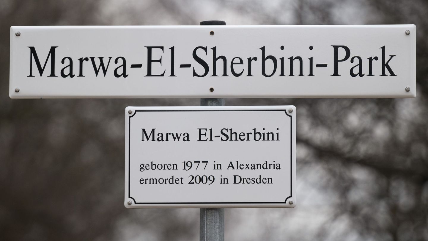 Erneut wurde das "Marwa El-Sherbini-Stipendium für Weltoffenheit und Toleranz" vergeben. (Archivbild) Foto: Robert Michael/dpa-Z