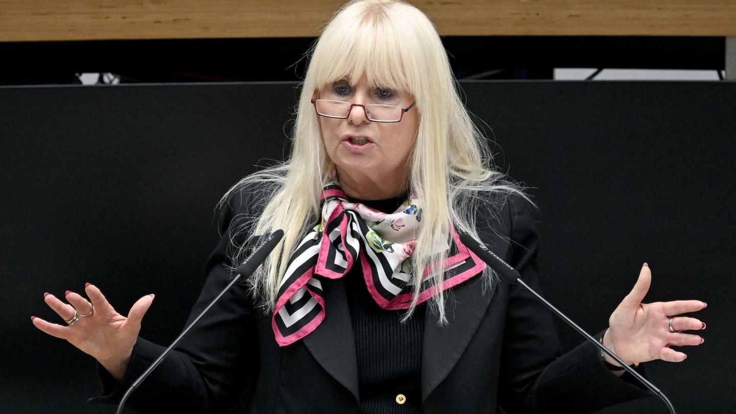 Innensenatorin Iris Spranger (SPD) will schärfer gegen illegale Autovermietung vorgehen. (Archivbild) Foto: Britta Pedersen/dpa