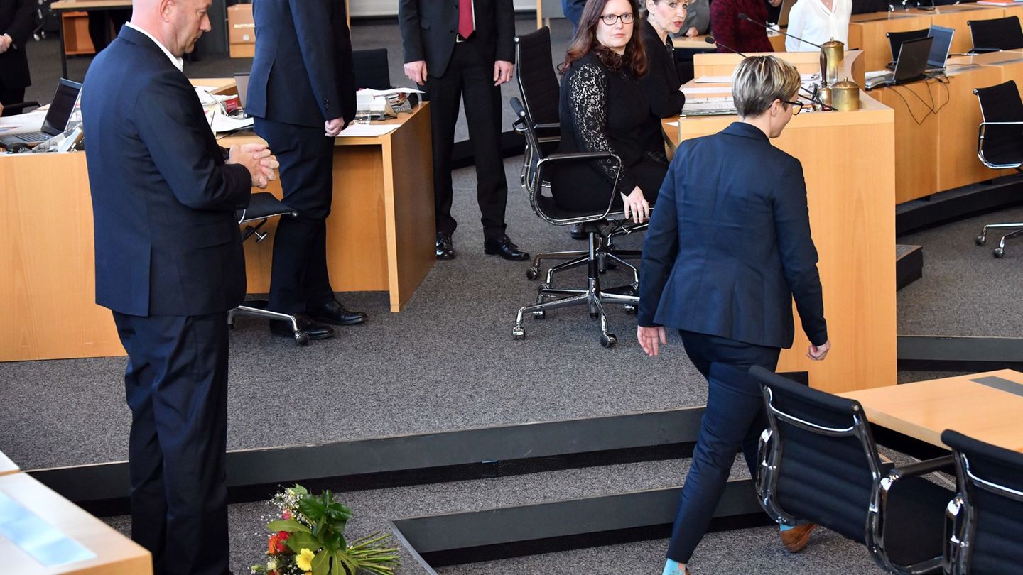 Im Februar 2020 warf Susanne Hennig-Wellsow (Linke) dem mit Stimmen der AfD zum Ministerpräsidenten frisch gewählten Thomas Kemm