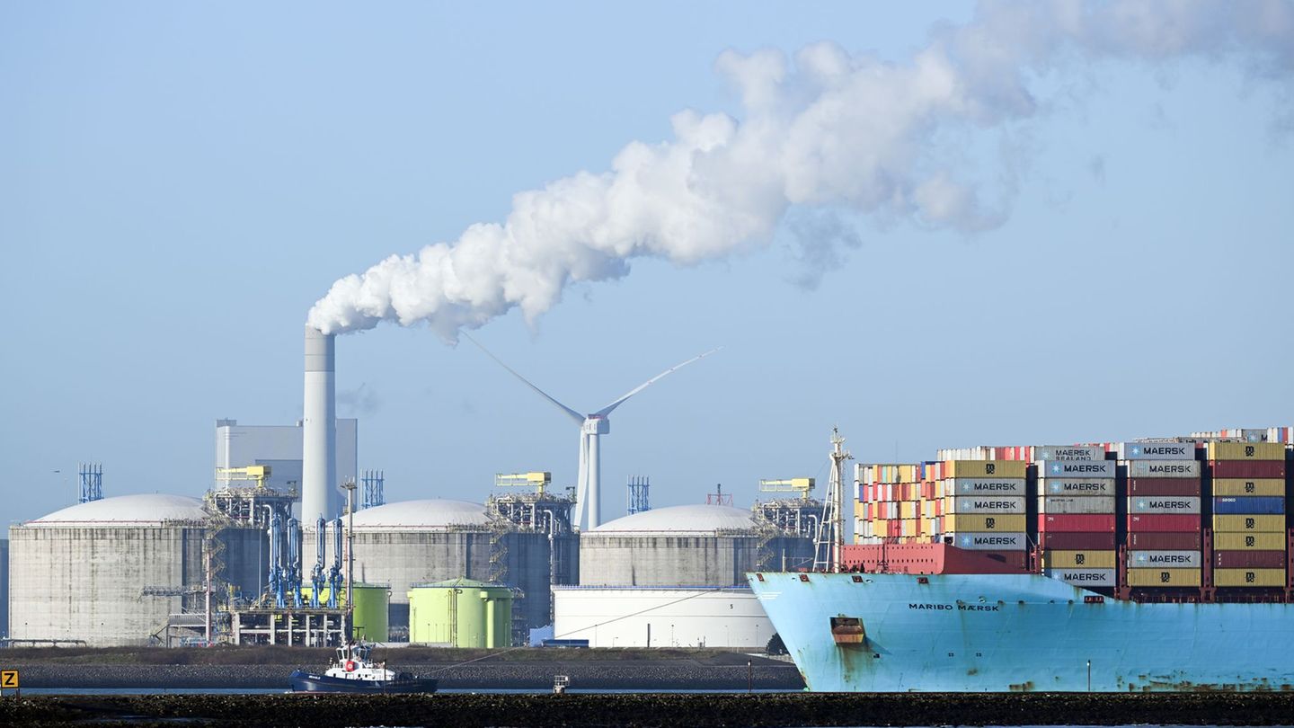 Der Import von Flüssigerdgas aus Russland soll schneller als geplant komplett gestoppt werden. (Archivbild) Foto: Federico Gamba
