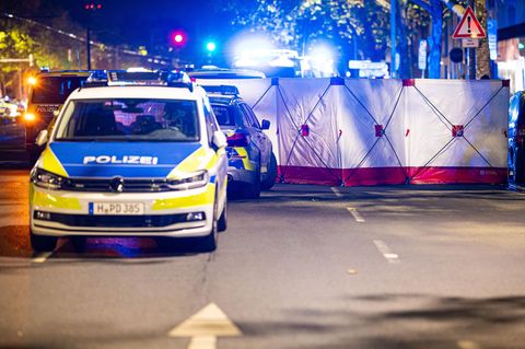 Die Polizei sichert den Tatort in Hannover