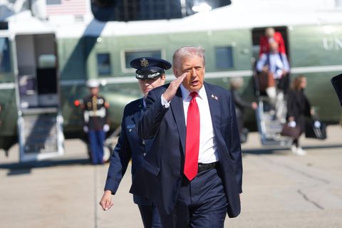 Donald Trump bezeichnet die Sprengungen von venezolanischen Booten als "Akt der nationalen Selbstverteidigung"