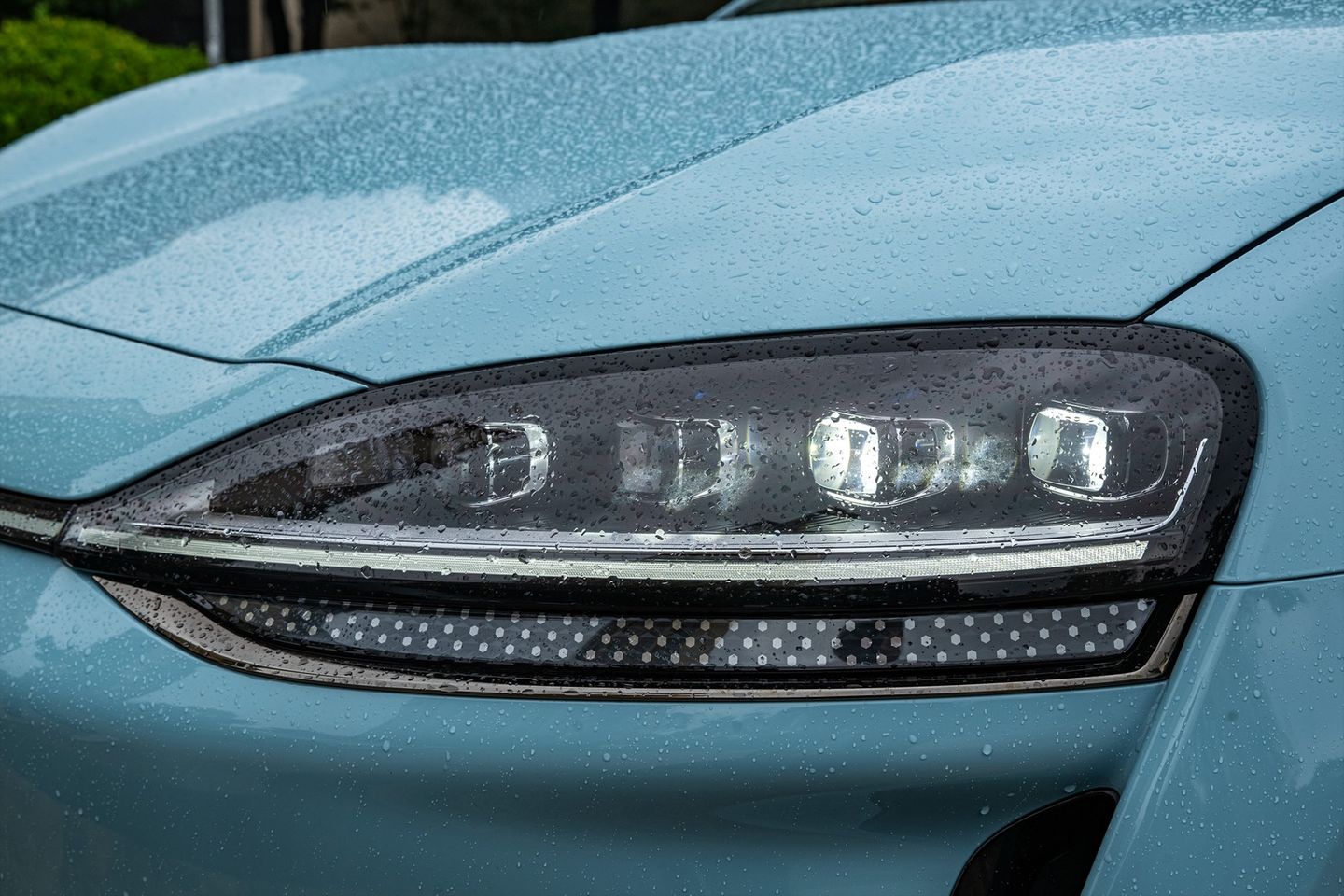 Luxeed R7 Scheinwerfer