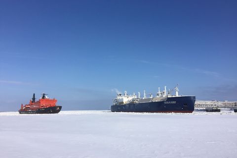 Russisches LNG soll früher als geplant nicht mehr in die EU importiert werden dürfen. (Archivbild) Foto: Friedemann Kohler/dpa
