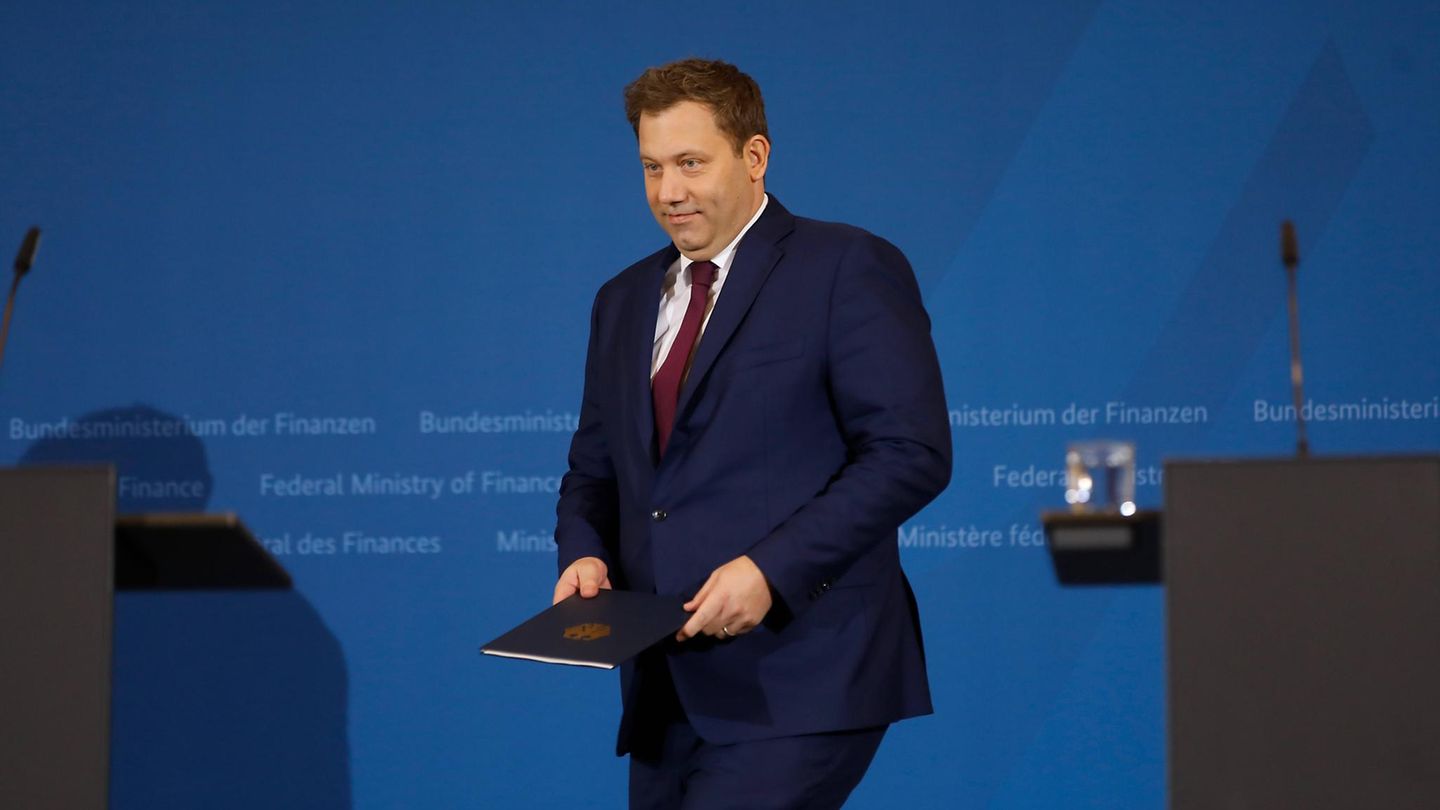 Tax estimate: More money for Klingbeil – still no relief Tax estimate: More money for Klingbeil – still no relief
