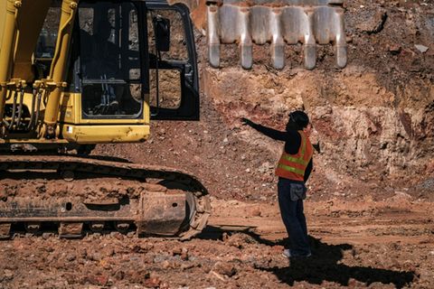 Bagger bei der Arbeit