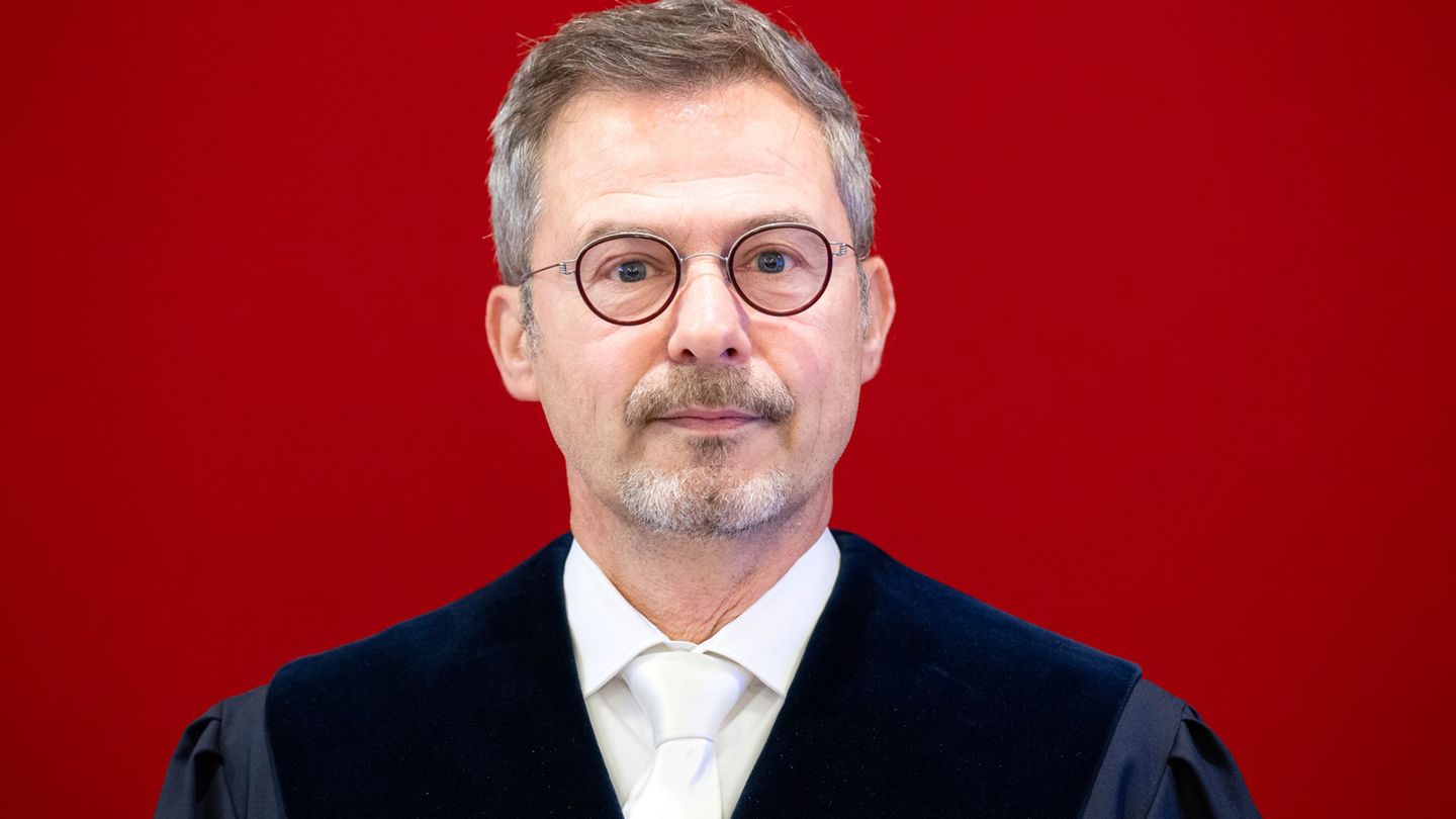 Der Staatsgerichtshof ordnete die Klimakrise als außergewöhnliche Notsituation ein. (Archivbild) Foto: Sina Schuldt/dpa