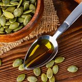 Kürbis Löffel mit Kürbiskernöl