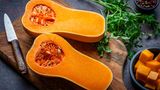Kürbis Butternut aufgeschnitten Kürbis Butternut aufgeschnitten