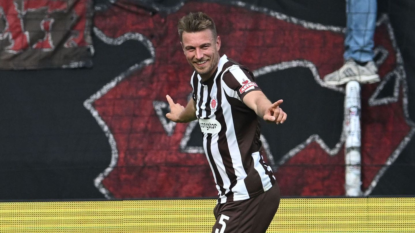 Hauke Wahl steht vor der Rückkehr in die Startelf des FC St. Pauli. (Archivbild) Foto: Carmen Jaspersen/dpa