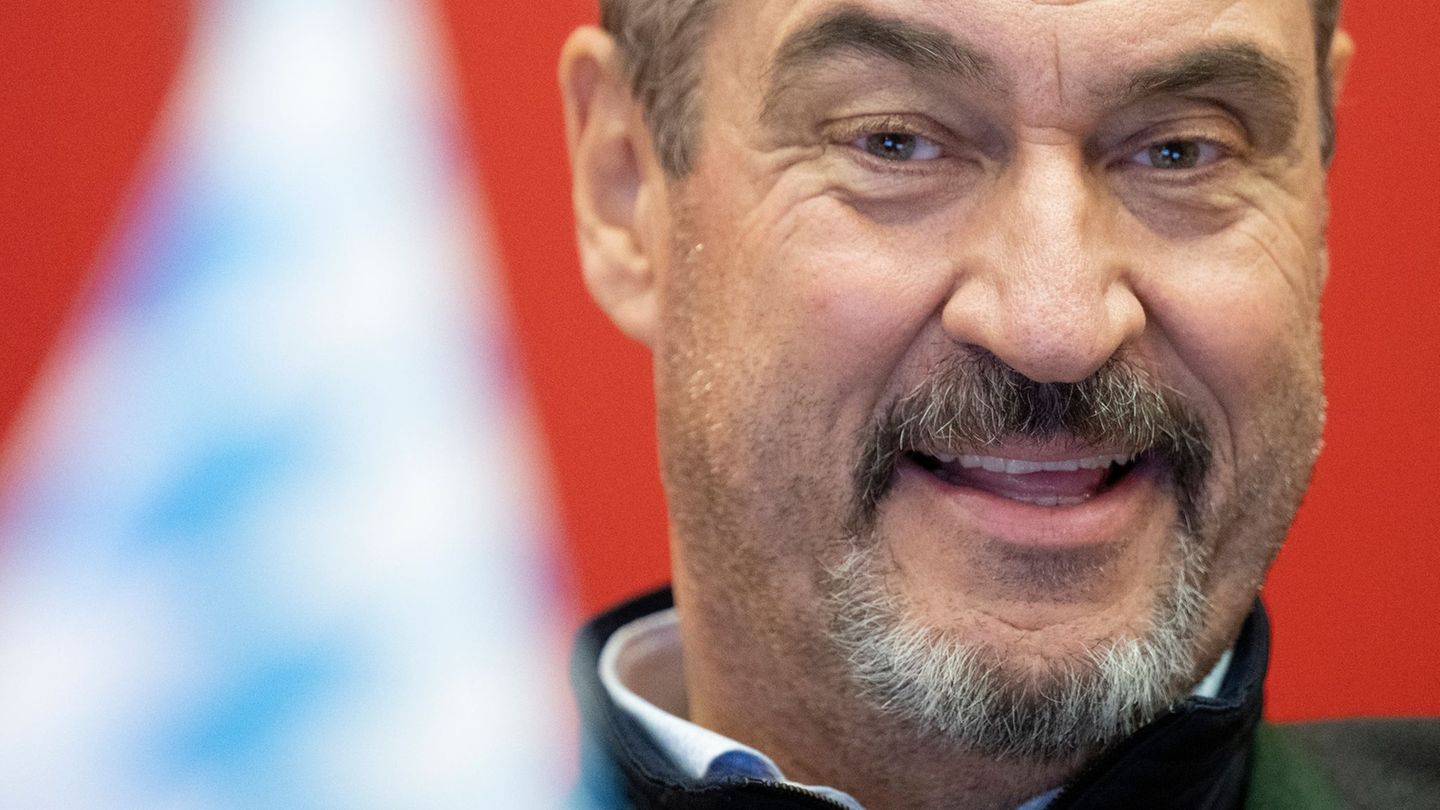 CSU-Chef Markus Söder findet, dass insbesondere junge Männer aus der Ukraine in ihre Heimat zurückkehren sollten. Foto: Boris Ro