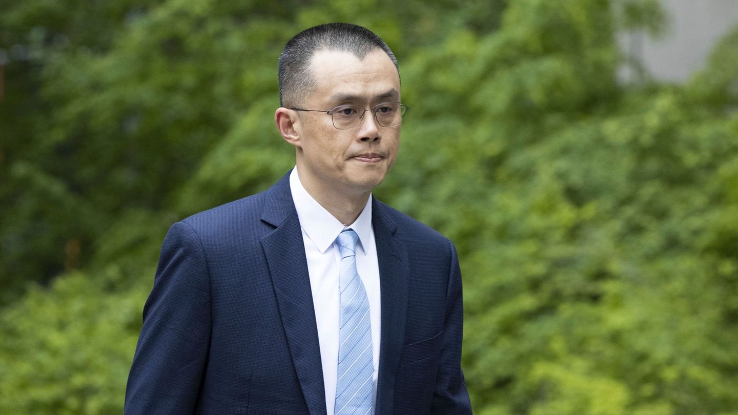 Changpeng Zhao hatte vier Monate in einem US-Gefängnis verbracht. (Archivbild) Foto: Ellen M. Banner/The Seattle Times/AP/dpa
