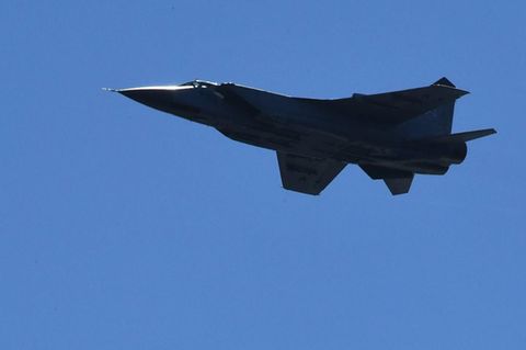 Russische MiG-31-Kampfjets bei einer Übung: Zwei von ihnen sollen in den Luftraum über Litauen eingedrungen sein