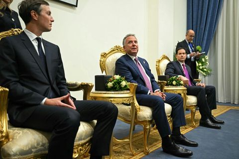 Die US-Nahost-Verhandler (Rubio rechts sitzend)