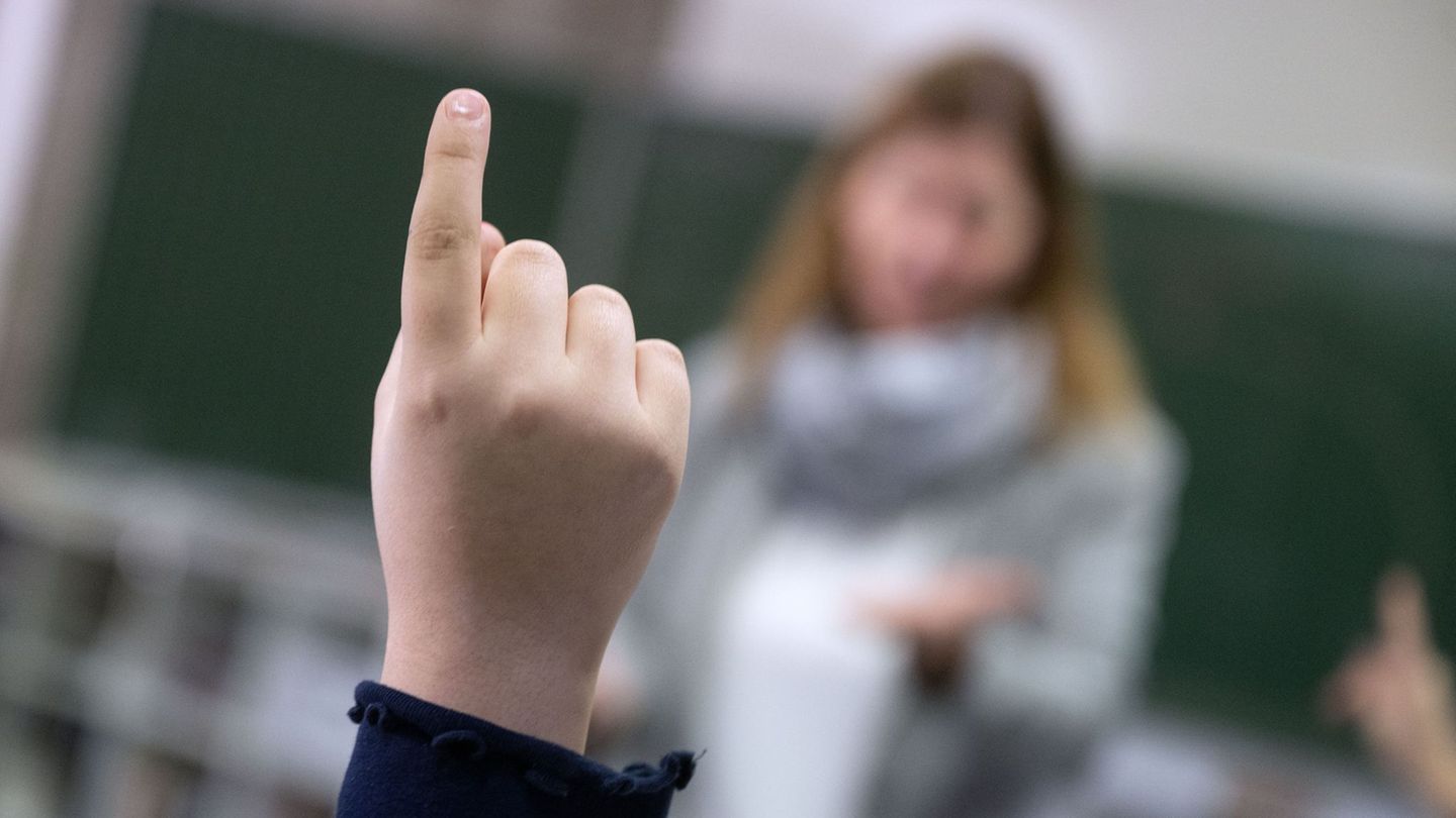 An einer Offenbacher Grundschule ist ein Theaterprojekt zu Gast, es geht um das Thema Respekt. (Symbolbild) Foto: Marijan Murat/