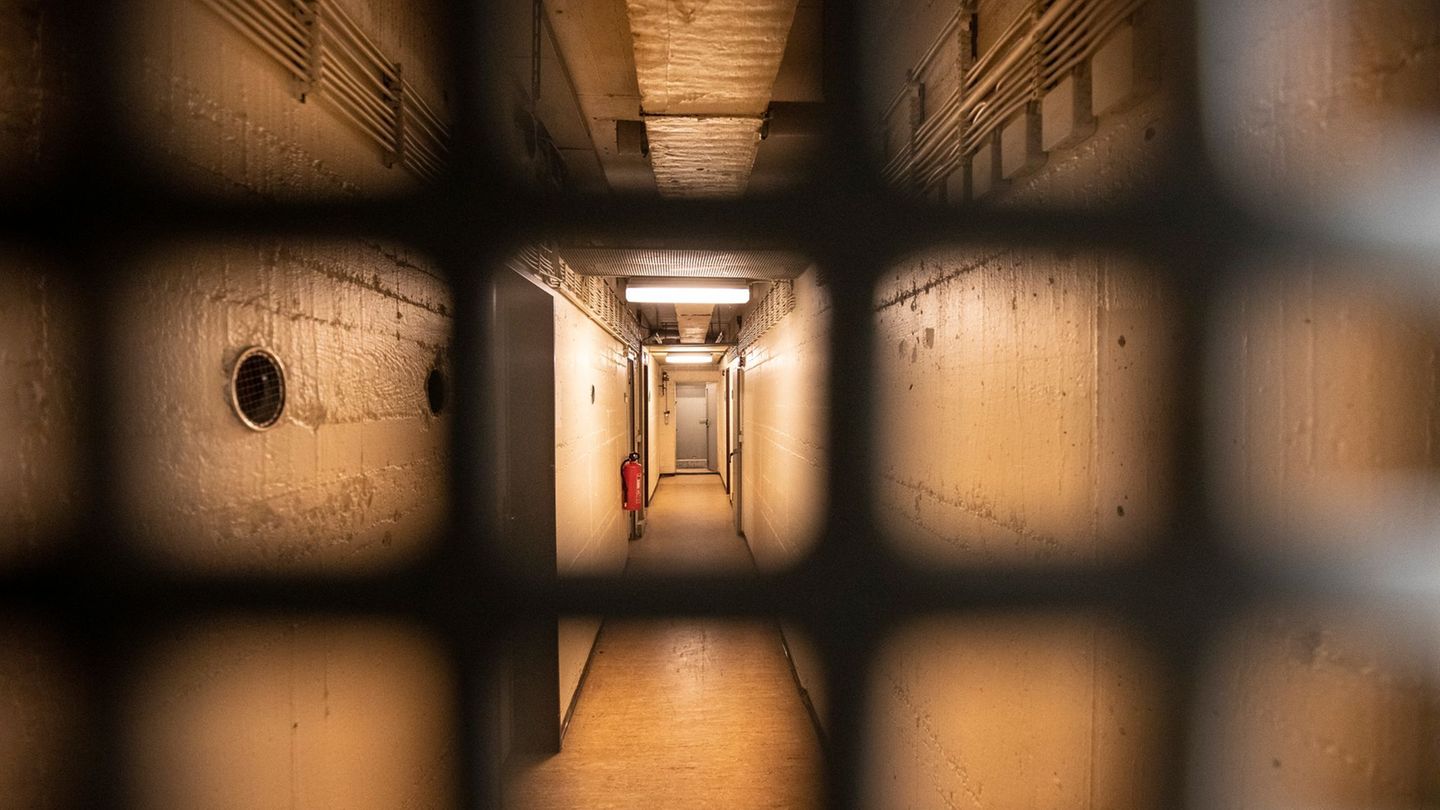 Von hier aus hätten im Ernstfall für 30 Tage die Regierungsgeschäfte weitergeführt werden sollen (Archivbild). Foto: Lukas Görla