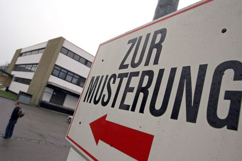 Die Ablehnung des Losverfahrens ist bei Anhängern aller Parteien hoch. (Archivbild) Foto: picture alliance / dpa