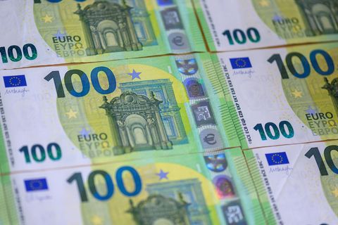 Die Organisierte Kriminalität hat 2024 deutlich mehr Geld gewaschen als im Vorjahr. (Symbolbild) Foto: Hendrik Schmidt/dpa