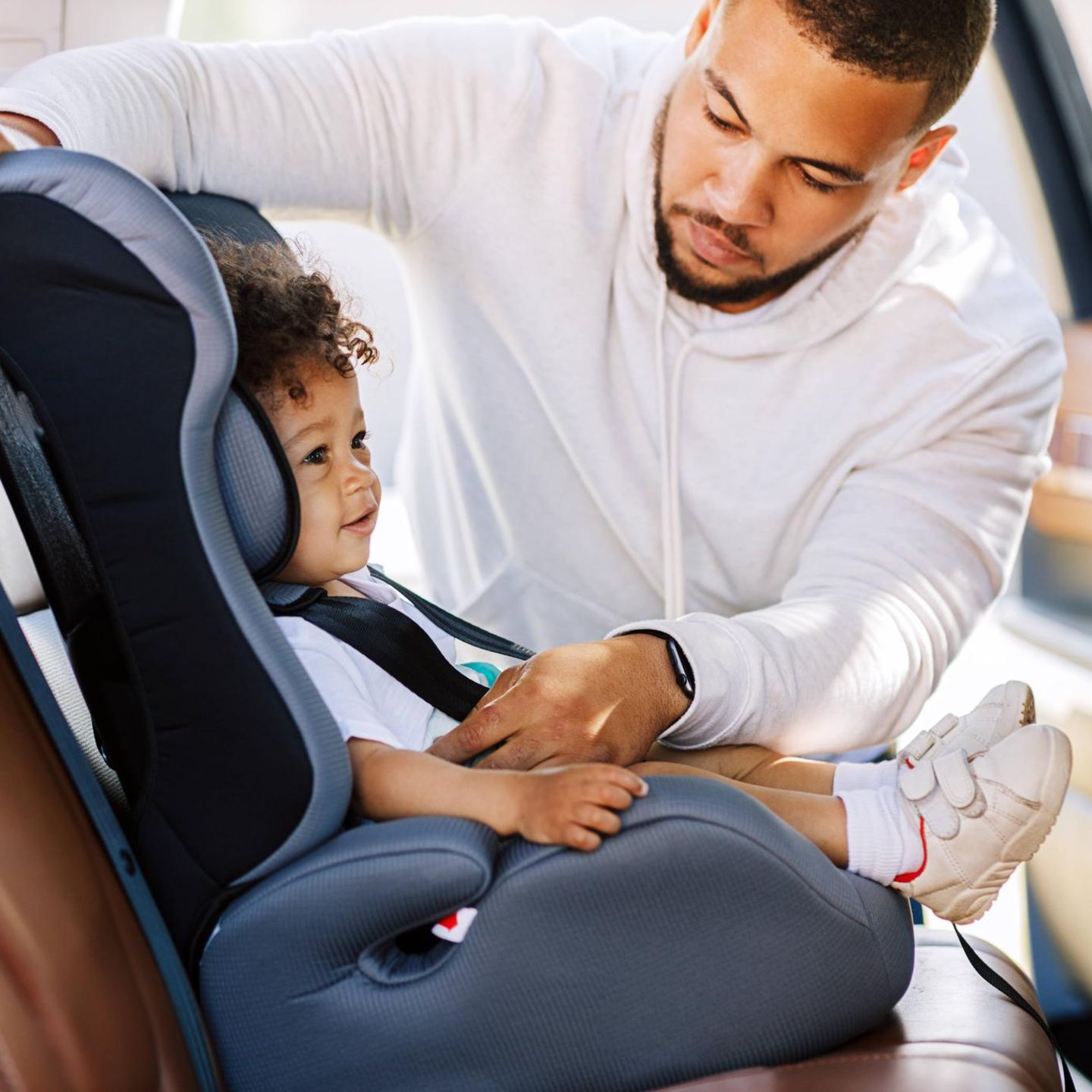 Kindersitze fürs Auto sollen vor allem eines sein: sicher