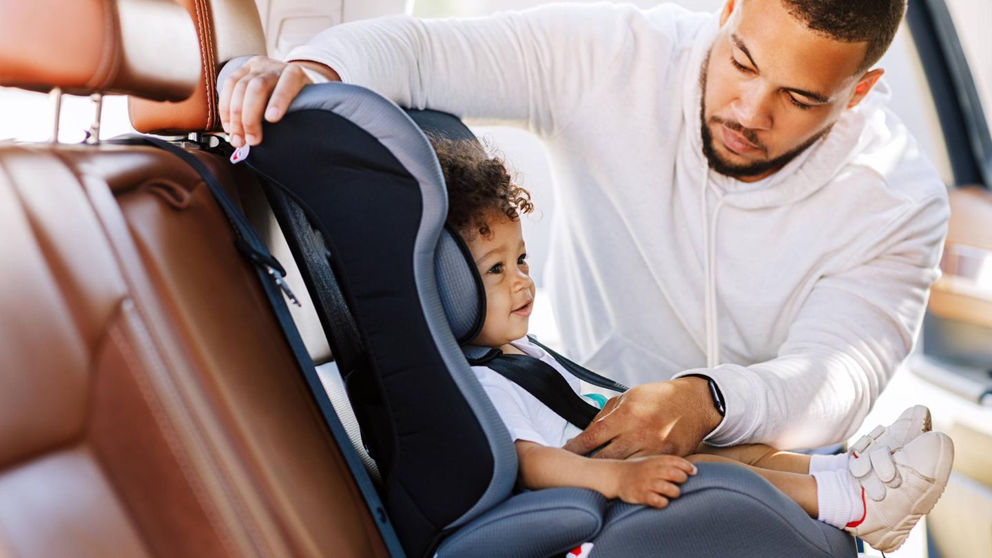 Kindersitze fürs Auto sollen vor allem eines sein: sicher