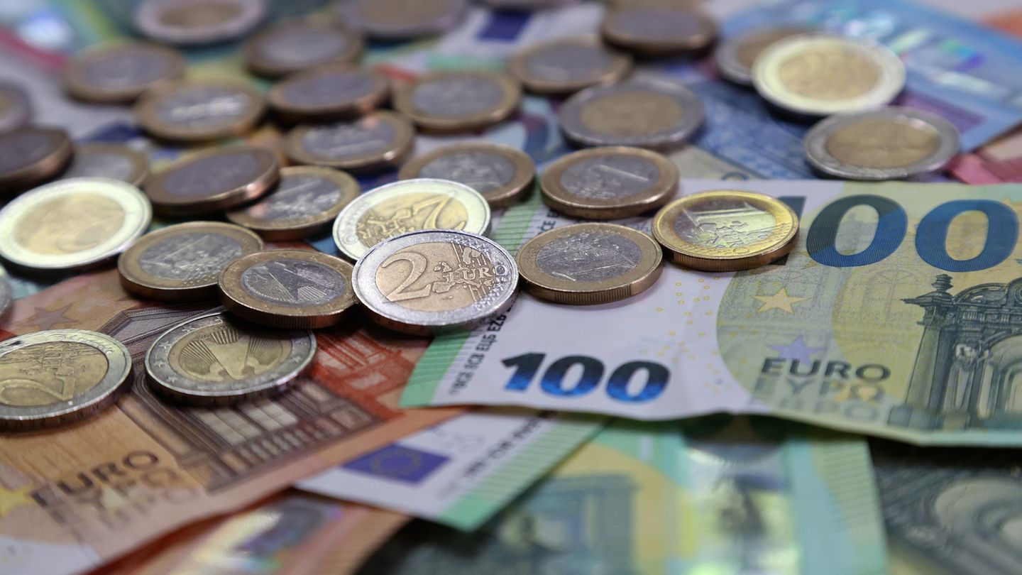 Die Kommunen in Mecklenburg-Vorpommern können laut Steuerschätzung in den kommenden Jahren mit höheren Einnahmen rechnen. (Symbo