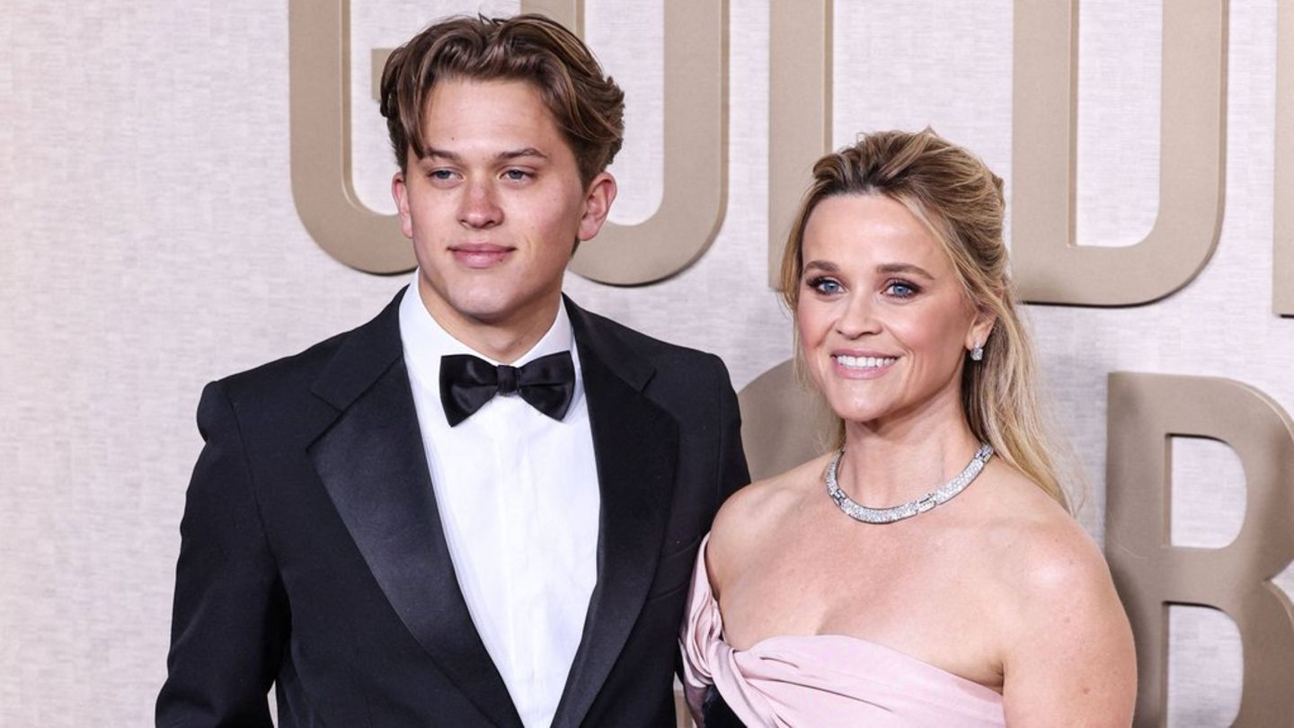 New private photos of mother and daughter: Reese Witherspoon’s son celebrates his 22nd birthday