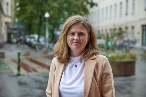 Die Grüne Clara Herrmann ist seit 2021 Bezirksbürgermeisterin im Berliner Bezirk Friedrichshain-Kreuzberg. (Archivild) Foto: Joe