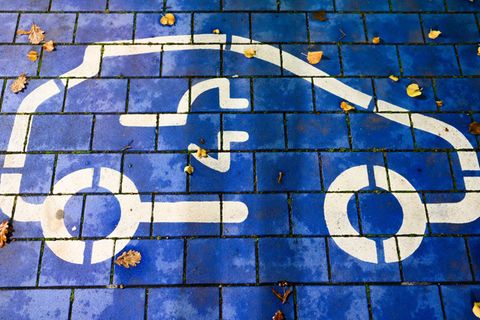 Die Mobilitätswende hin zum elektrischen Fahren betrifft die Industrie im Saarland im besonderen Maße. (Symbolbild) Foto: Julian