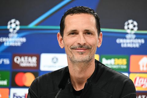 Dino Toppmöller hat mit der Eintracht zuletzt einige Rückschläge erlebt. Foto: Arne Dedert/dpa