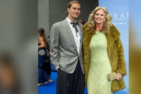 Platz acht der begehrtesten Junggesellen: Rod Stewarts Sohn Alistair Stewart neben seiner Mutter Penny Lancaster in diesem Jah