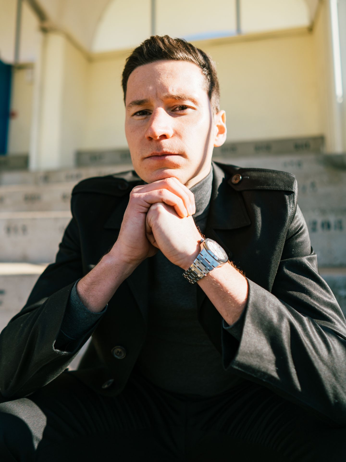 Julian Draxler posiert 2022 in Paris für ein Foto