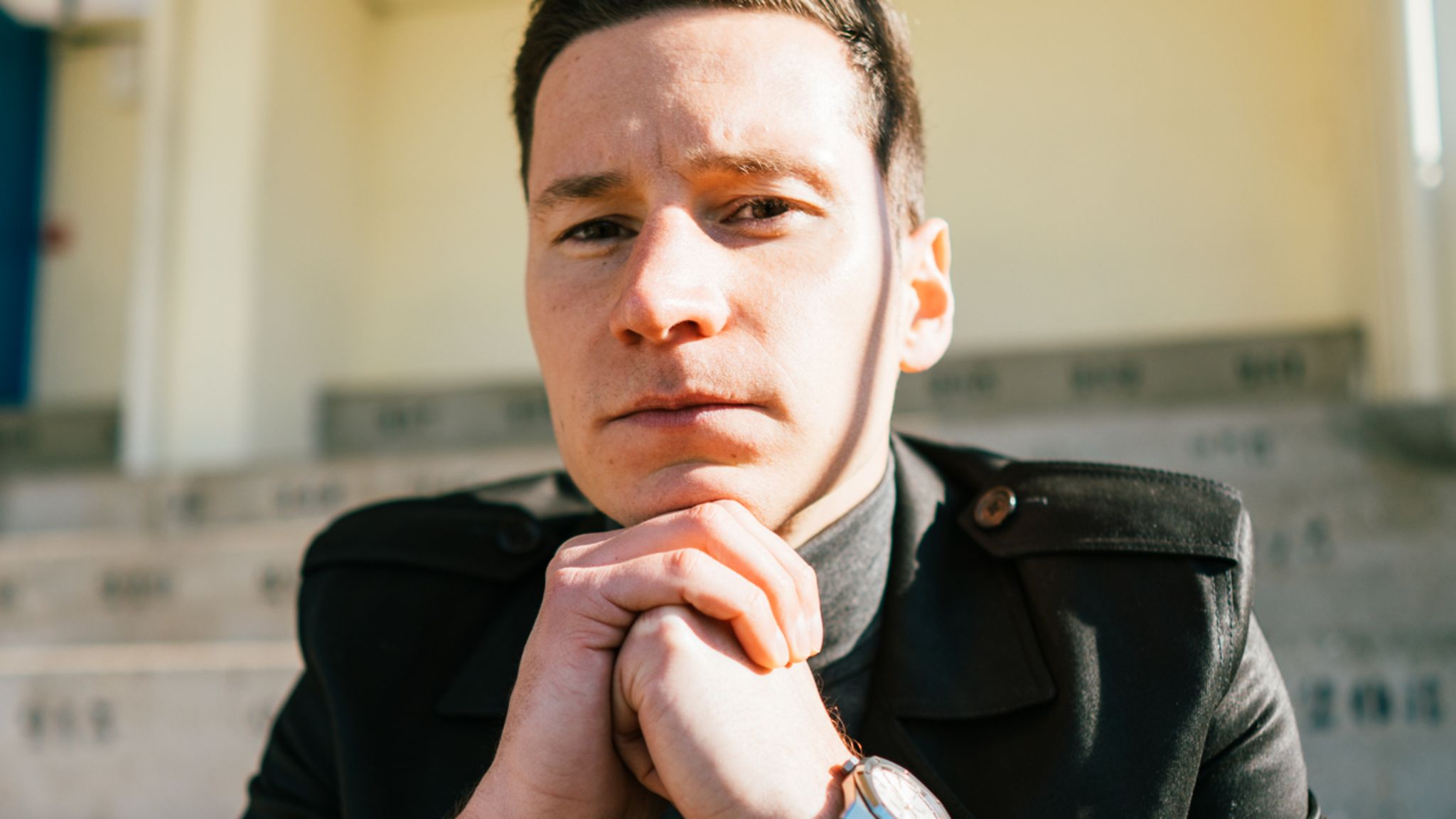 Julian Draxler posiert 2022 in Paris für ein Foto