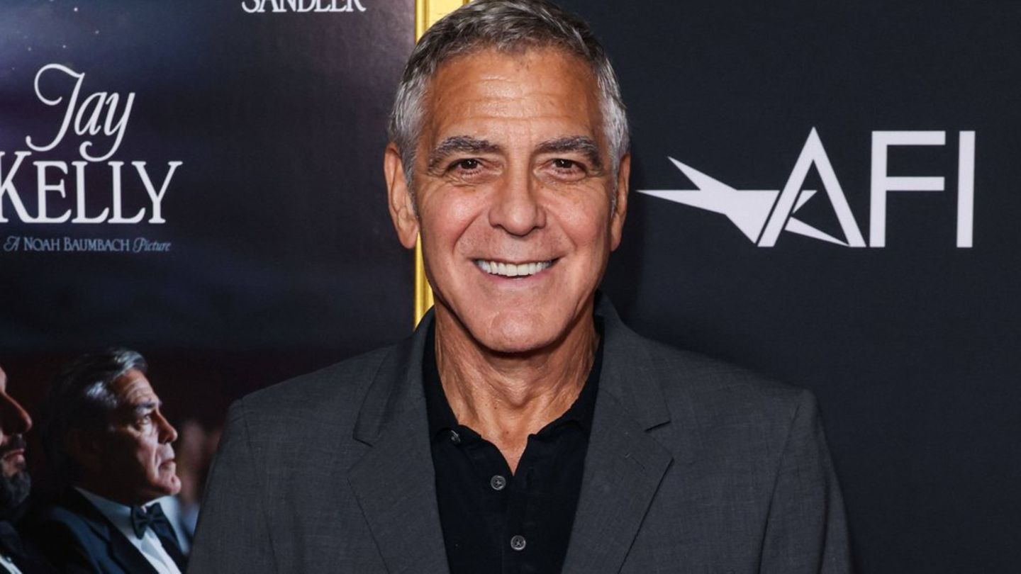 George Clooney gewährt in einem neuen Interview Einblicke in sein Privatleben. George Clooney gewährt in einem neuen Interview Einblicke in sein Privatleben.