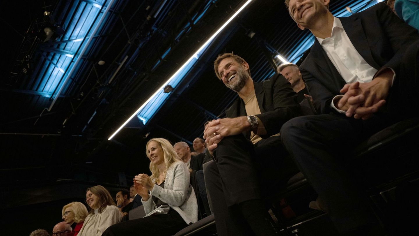 Cult trainer likes cult cinema hit: “Laughed through”: Klopp has to see “Canoe of Manitu” again Cult trainer likes cult cinema hit: “Laughed through”: Klopp has to see “Canoe of Manitu” again
