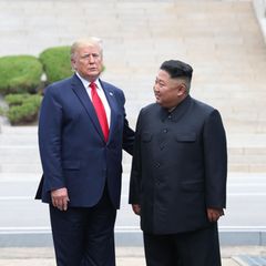 Donald Trump und Kim Jong Un treffen sich in der entmilitarisierten Zone